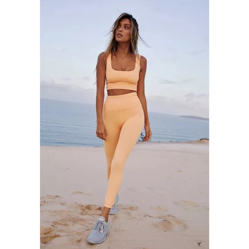 Free People FP Movement XS/S High-Rise 7/8 Good Karma Leggings Peach Orange